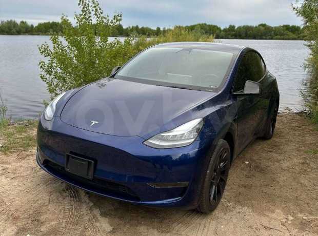 Tesla Model Y I