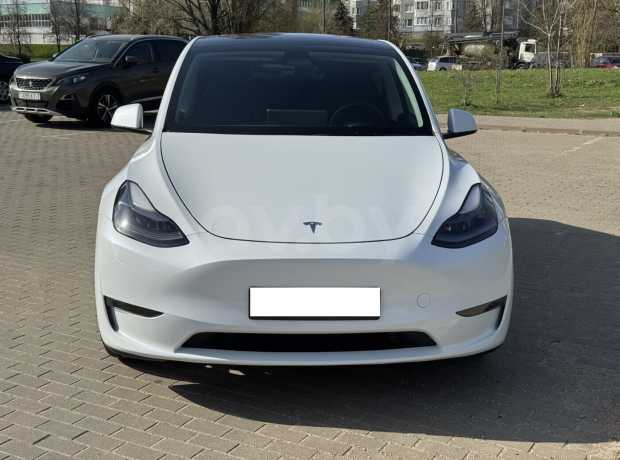 Tesla Model Y I