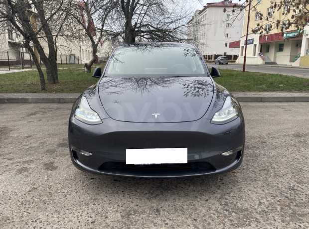 Tesla Model Y I