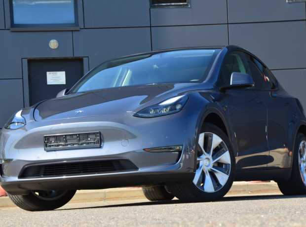 Tesla Model Y I