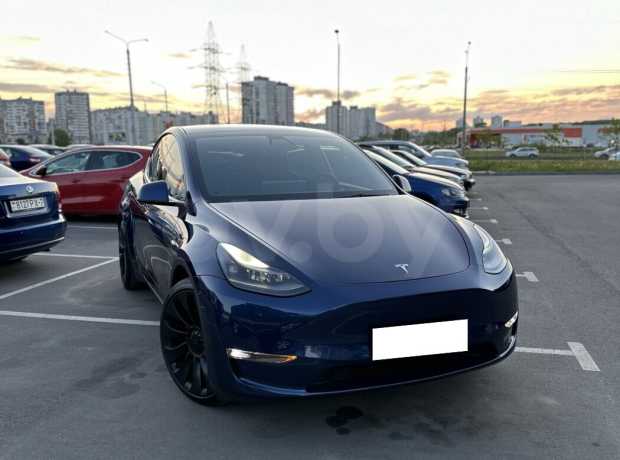 Tesla Model Y I