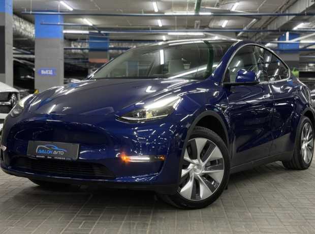 Tesla Model Y I