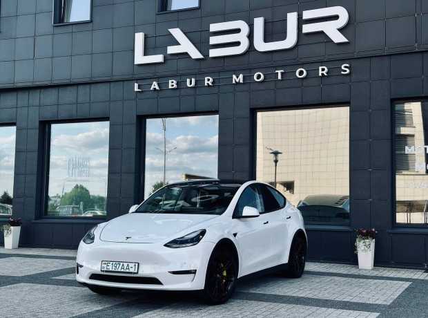 Tesla Model Y I