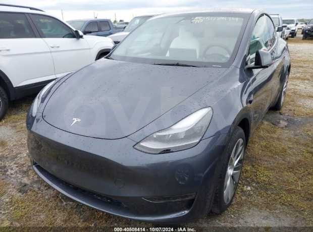 Tesla Model Y I