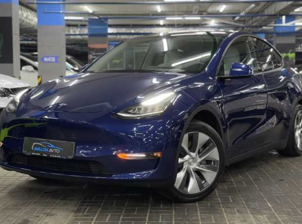 Tesla Model Y I