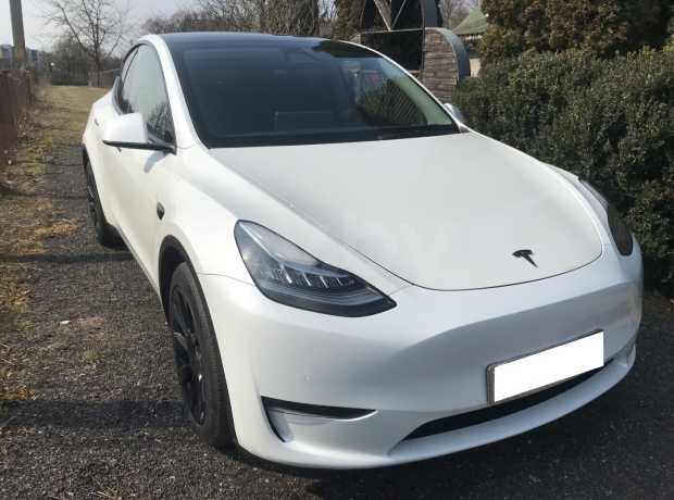 Tesla Model Y I