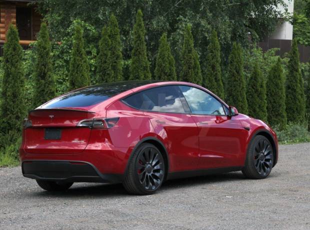 Tesla Model Y I