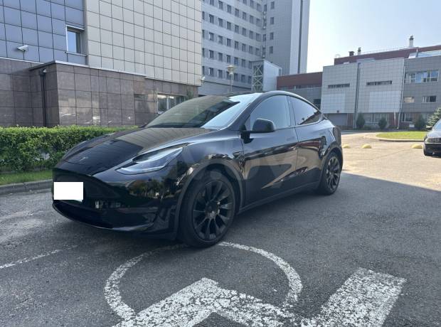 Tesla Model Y I