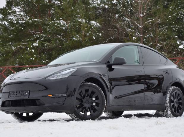 Tesla Model Y I