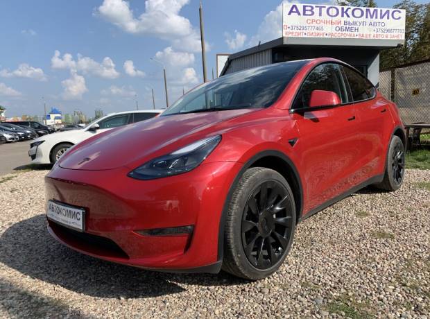 Tesla Model Y I