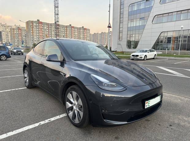 Tesla Model Y I