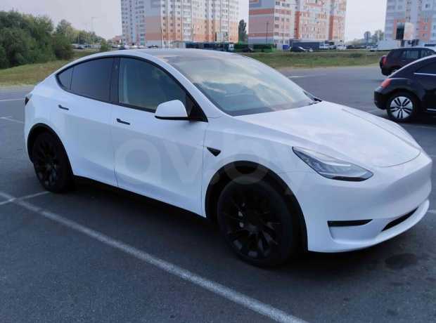 Tesla Model Y I