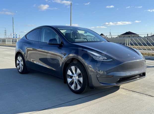 Tesla Model Y I