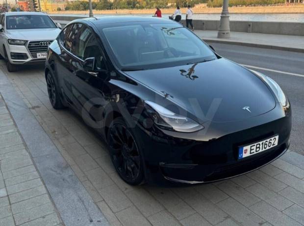 Tesla Model Y I