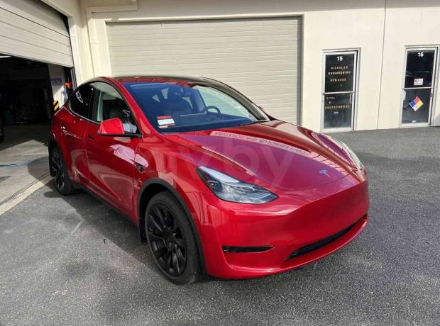 Tesla Model Y I