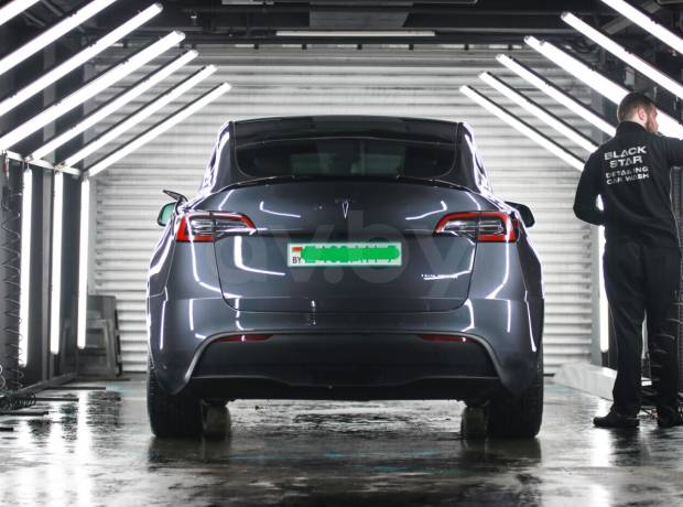 Tesla Model Y I