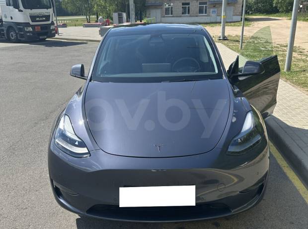 Tesla Model Y I