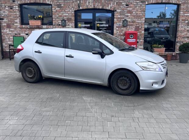 Toyota Auris I (E150) Рестайлинг