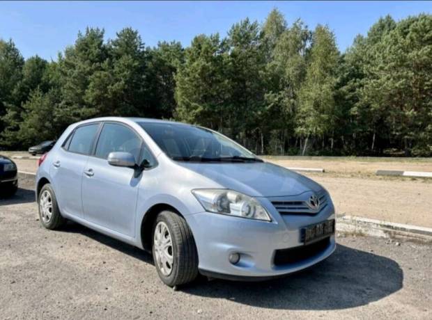 Toyota Auris I (E150) Рестайлинг