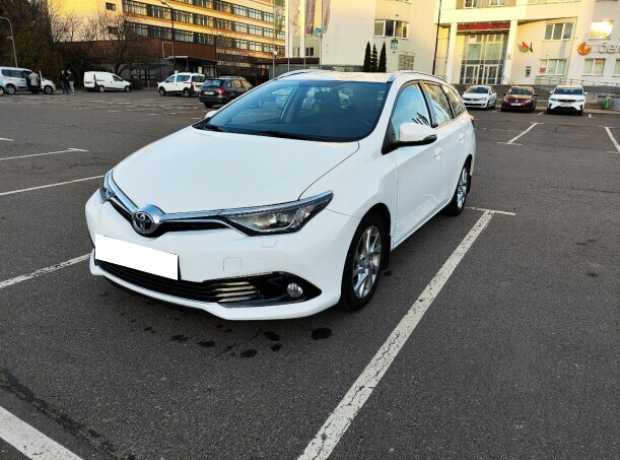 Toyota Auris II (E180)  Рестайлинг, 2015, пробег 79325 км