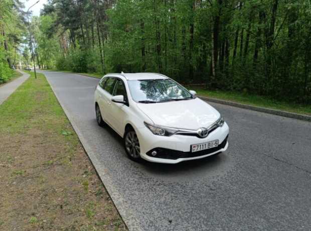 Toyota Auris II (E180)  Рестайлинг, 2016, пробег 126000 км