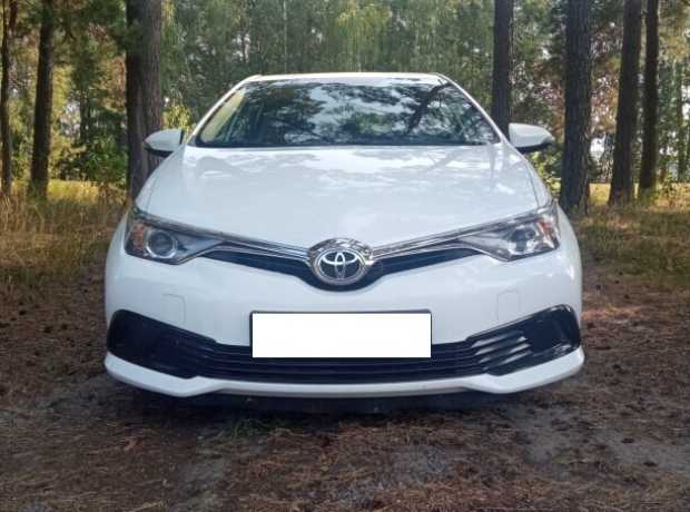 Toyota Auris II (E180)  Рестайлинг, 2018, пробег 122000 км