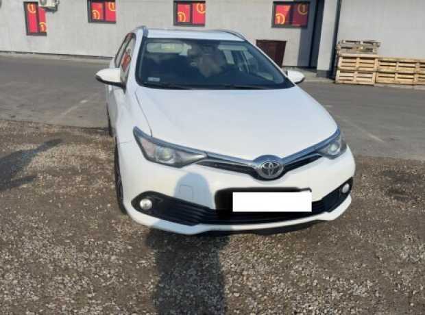 Toyota Auris II (E180)  Рестайлинг, 2018, пробег 203000 км