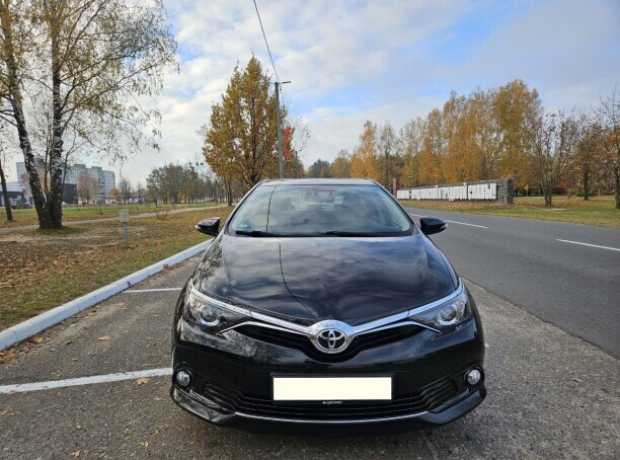Toyota Auris II (E180)  Рестайлинг, 2018, пробег 67000 км