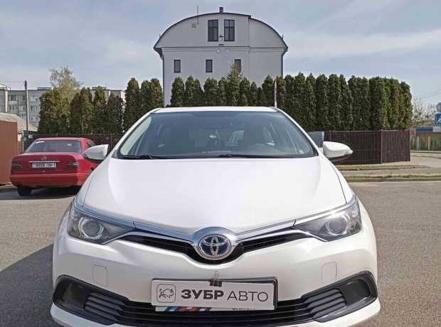Toyota Auris II (E180) Рестайлинг Toyota Auris II (E180) Рестайлинг