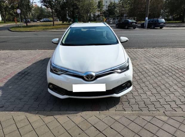 Toyota Auris II (E180) Рестайлинг