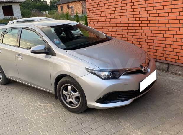 Toyota Auris II (E180) Рестайлинг