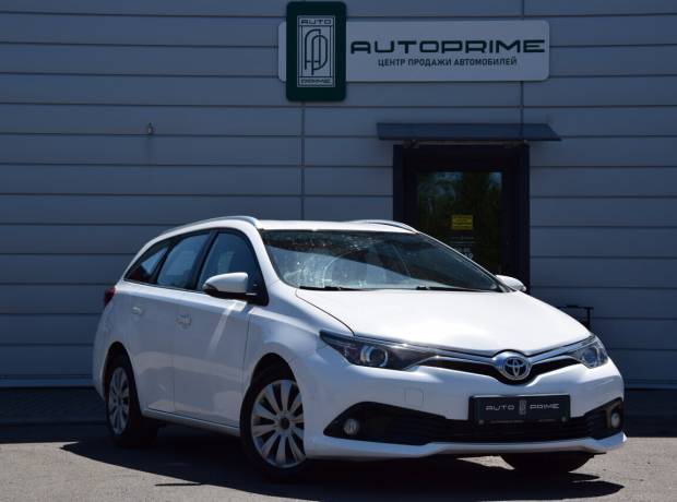 Toyota Auris II (E180) Рестайлинг