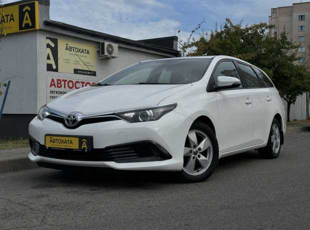 Toyota Auris II (E180) Рестайлинг