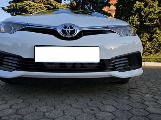 Toyota Auris II (E180) Рестайлинг