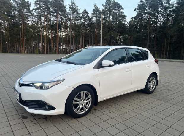 Toyota Auris II (E180) Рестайлинг