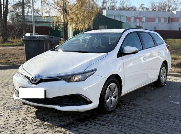 Toyota Auris II (E180) Рестайлинг