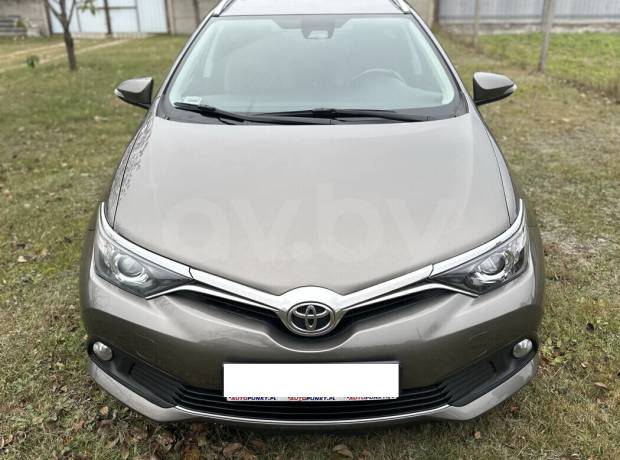 Toyota Auris II (E180) Рестайлинг