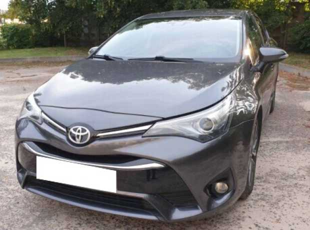 Toyota Avensis III (T270)  2-й рестайлинг, 2015, пробег 168000 км