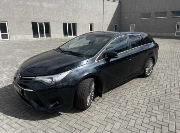 Toyota Avensis III (T270)  2-й рестайлинг, 2016, пробег 90000 км