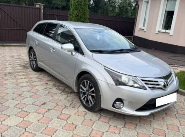 Toyota Avensis III (T270)  Рестайлинг, 2015, пробег 129400 км