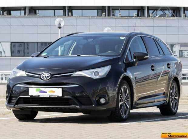 Toyota Avensis III (T270)  Рестайлинг, 2015, пробег 215000 км