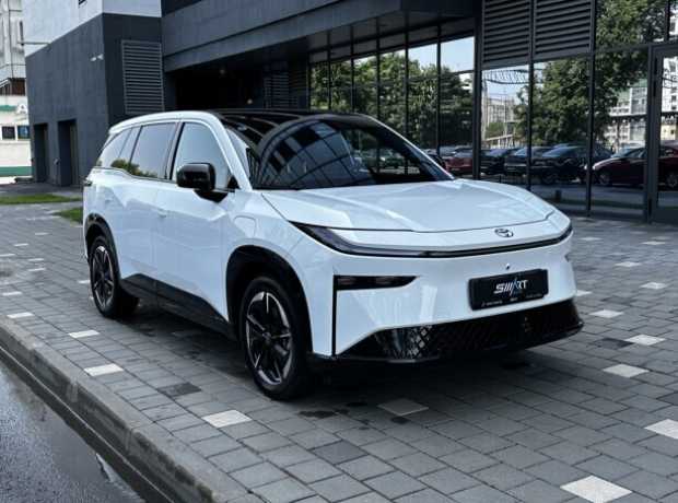 Toyota BZ3X , 2025, пробег 32 км Toyota BZ3X , 2025, пробег 32 км