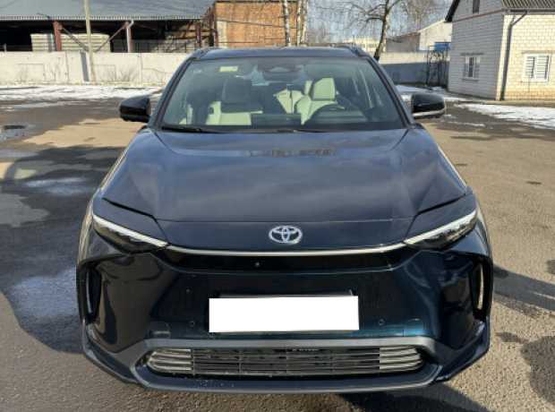 Toyota BZ4X , 2023, пробег 5400 км