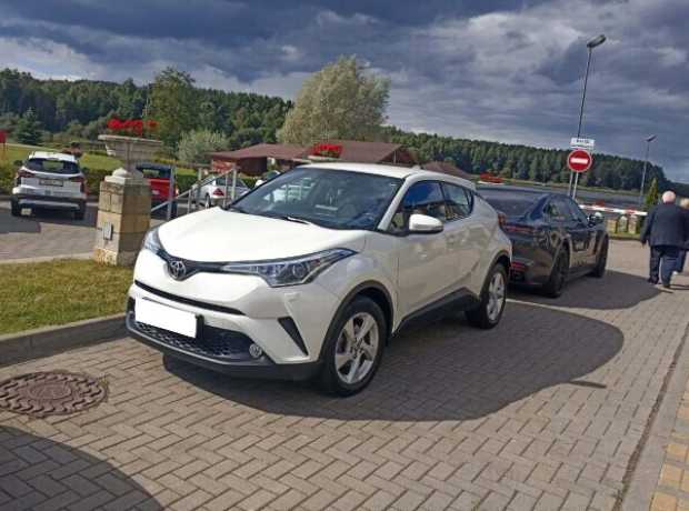 Toyota C-HR I, 2018, пробег 105000 км