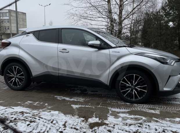 Toyota C-HR I