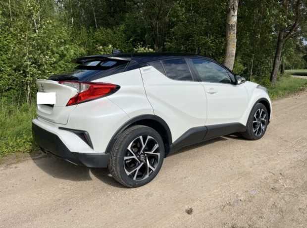 Toyota C-HR I  Рестайлинг, 2019, пробег 64000 км