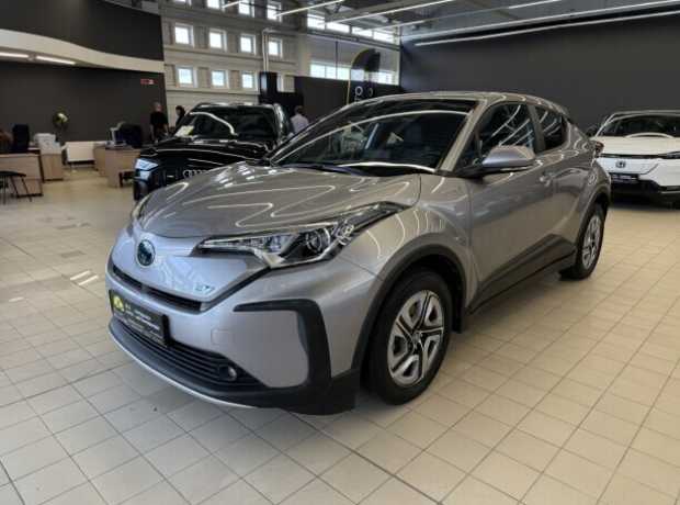Toyota C-HR I  Рестайлинг, 2020, пробег 25735 км