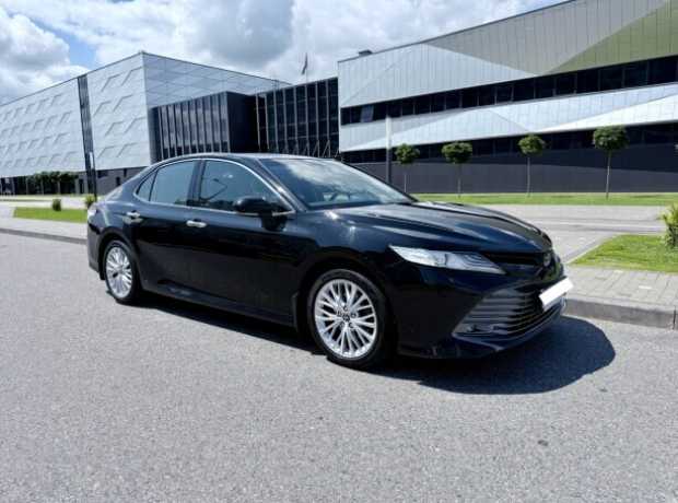 Toyota Camry XV70, 2019, пробег 66000 км Toyota Camry XV70, 2019, пробег 66000 км