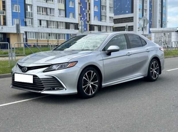 Toyota Camry XV70, 2020, пробег 135000 км