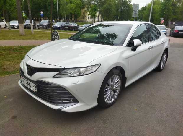 Toyota Camry XV70